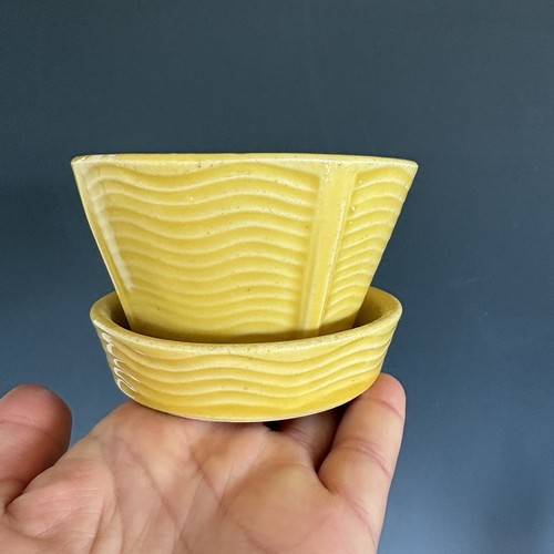 Vtg mccoy pottery usa yellow - vtg,