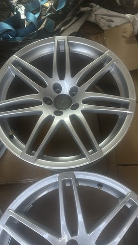 Audi rs4 genuine - rs4,