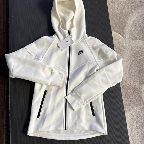 Nike women sportswear tech - women's,