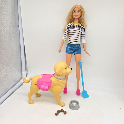 2019 barbie walk - barbie, pup