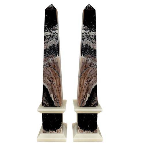 Pair obelisks red - of, luana