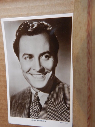 Picturegoer film star postcard - star,