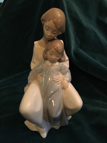 Nao 1429 figurine mother - nao, /