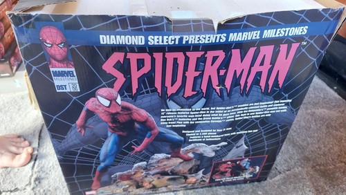 Spiderman statue diamond - spiderman,