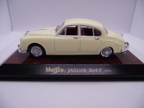 Maisto classic collection - 1/43,