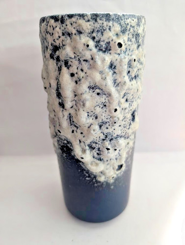 Blue and white pottery - , vase