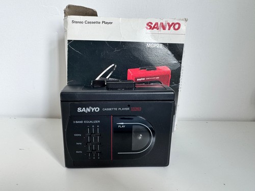 Sanyo cassette tape - , player