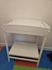 John Lewis Elemetary Changing