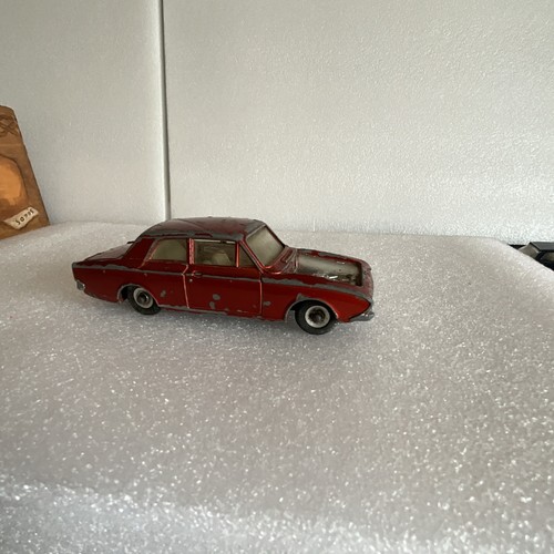 Vintage dinky toys 130 - dinky, ford