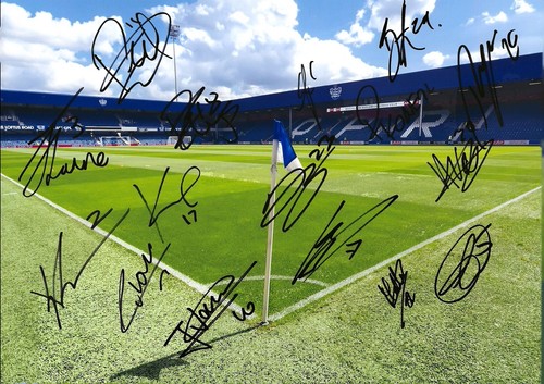 Qpr hand signed 26 squad - hand,