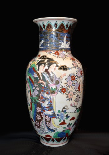 Large vtg chinese famille rose - vtg,