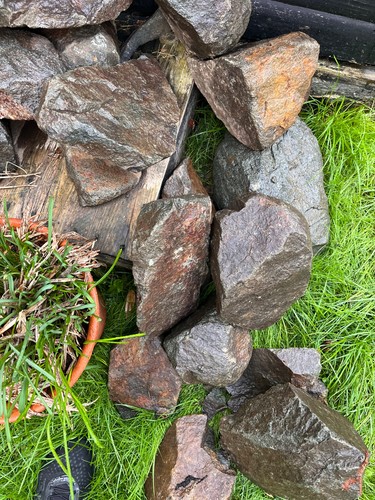 Used rockery stones dark grey - used,