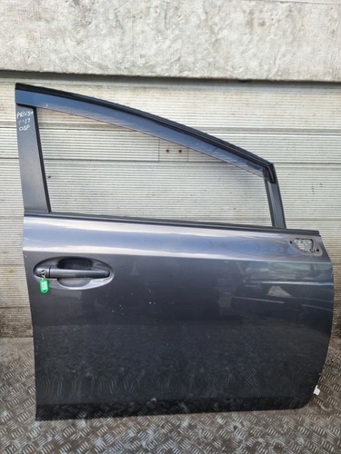 Toyota prius plus door - plus, shell