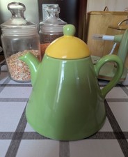 Rayware Vintage Deco Teapot. Green And Sunshine Yellow