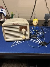 Vintage Tube Radio Sears