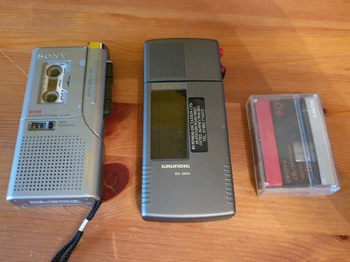 Grundig 2094 sony m 530v - grundig,