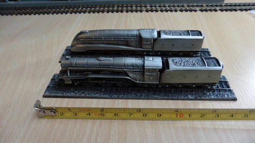 White metal trains - metal, royal
