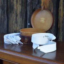 Antique R W Forsyth Gentlemen's Outfitters Detachable Shirt Collars Leather Case