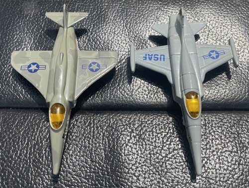 Jet airplane pull back toy - airplane,