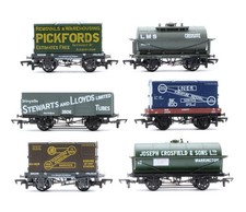MAINLINE 'OO' GAUGE RAKE OF 6