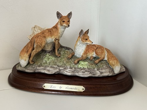 Foxes leonardo detailed - foxes,