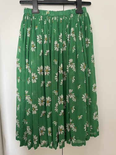 Cute green daisy - , next