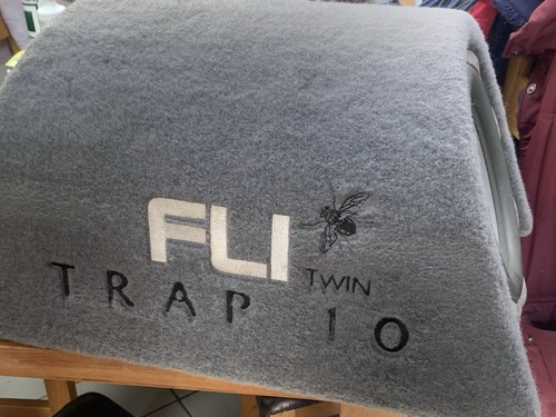 Fli twin trap 1200w active - fli, 10