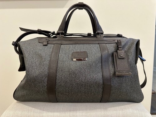 Authentic tumi astor - authentic,