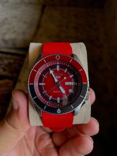 Seiko automatic red dial - seiko,