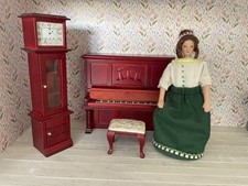 1/12TH DOLLS HOUSE MAHOGANY STYLE PIANO