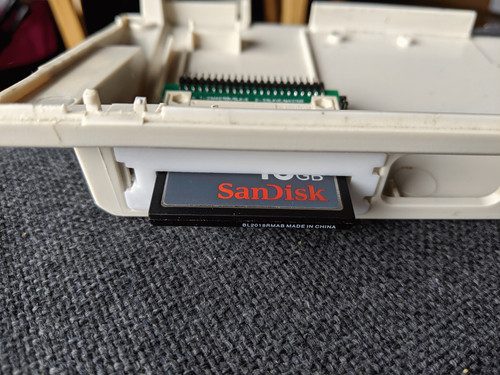 White amiga 1200 compact flash - white,