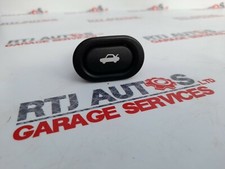 SAAB 900 9000 93 95 RHD Boot Tailgate Release Switch 4733457