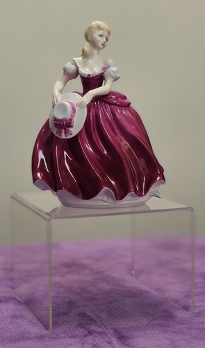 Coalport bone china - bone, figurine