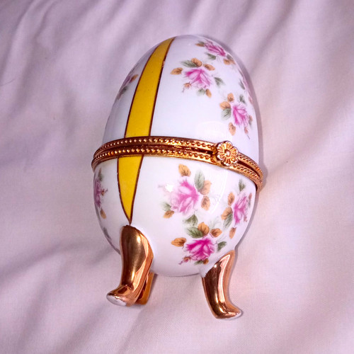 Small egg shaped floral - egg-shaped,