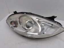 Mercedes-Benz B W245 Headlight Front Right A1698200661 2.00 Petrol 31181952