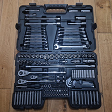 HALFORDS ADVANCED 150 PIECE