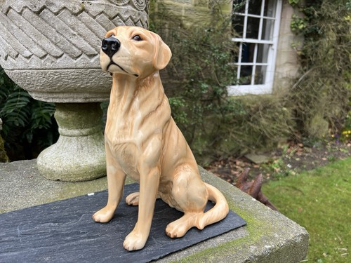 Beswick large seated golden - large,