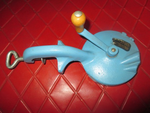 Spong vintage blue cast - spong, iron