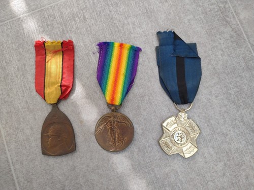 Ww1 belgian medals collection - medals,