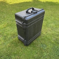 Peli Pelican 1610 Protector Case - Black - With Some Foam