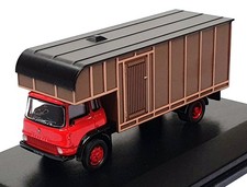 Hornby 1/76 Scale Diecast R7103 - Bedford TK Horse Box Truck - Red/Brown