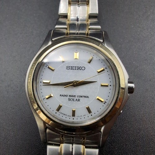 Seiko radio wave control solar - wave,