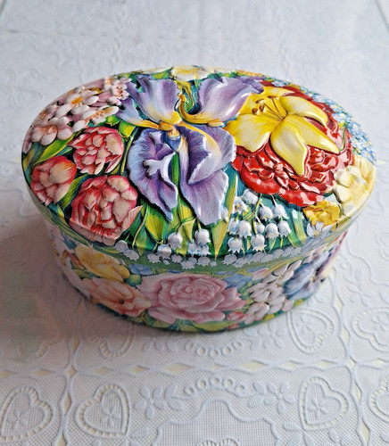 Vtg churchill confectionery - churchill's,