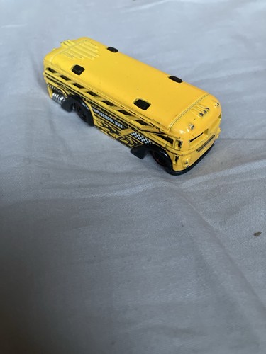 Mattel hot wheels school bus - mattel,