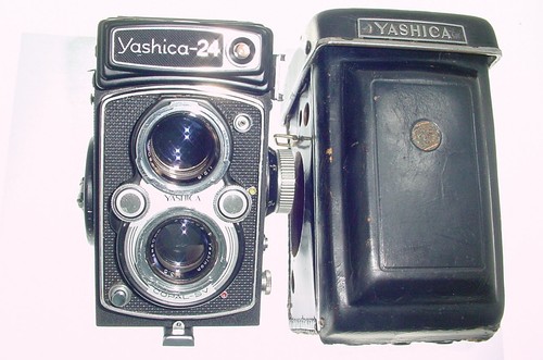 Yashica tlr 6x6 medium - 24,