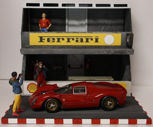 Diorama track stand race - diorama,