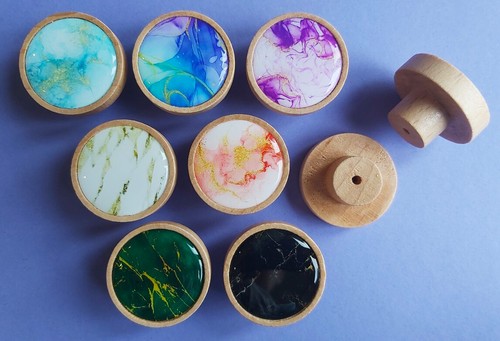 Marble print wooden knobs - print,