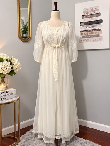 Vintage miss elaine nightgown - vintage,