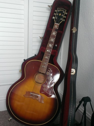 Gibson j200 artist - 1973, pre