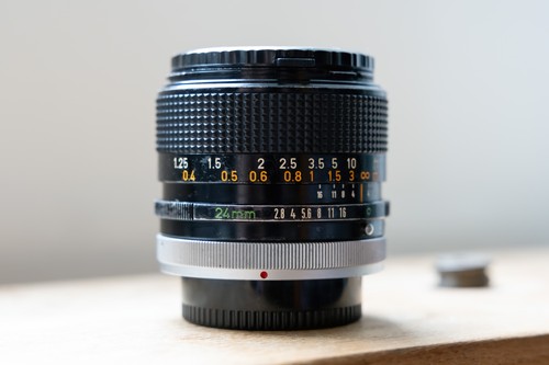 Canon 24mm s c - canon, f2.8